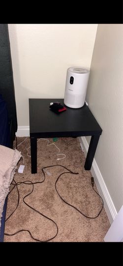 Side end table