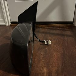 206 Driver Side  Nissan Quest minivan, automatic mirror.