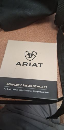 Ariat removable pass case wallet
