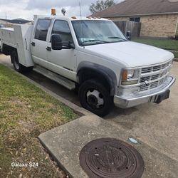 1998 Chevy 3500HD 4 Door manual shift