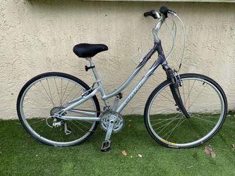 Giant Cypress DX Hybrid Bicycle Bike - See My Items