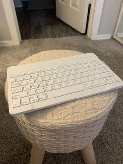 Bluetooth keyboard