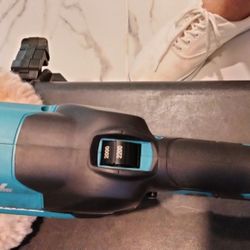 Makita Polishing 40 Volt 