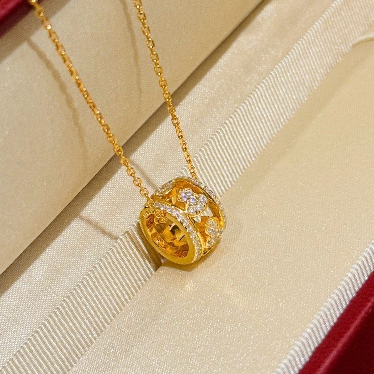 Cartier diamond necklace