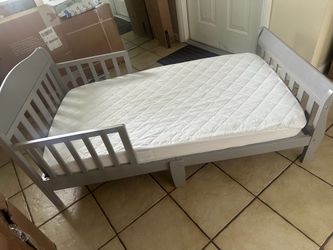 Delta Children Canton Toddler Bed