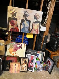 Garage sale today! Ends at 6pm!