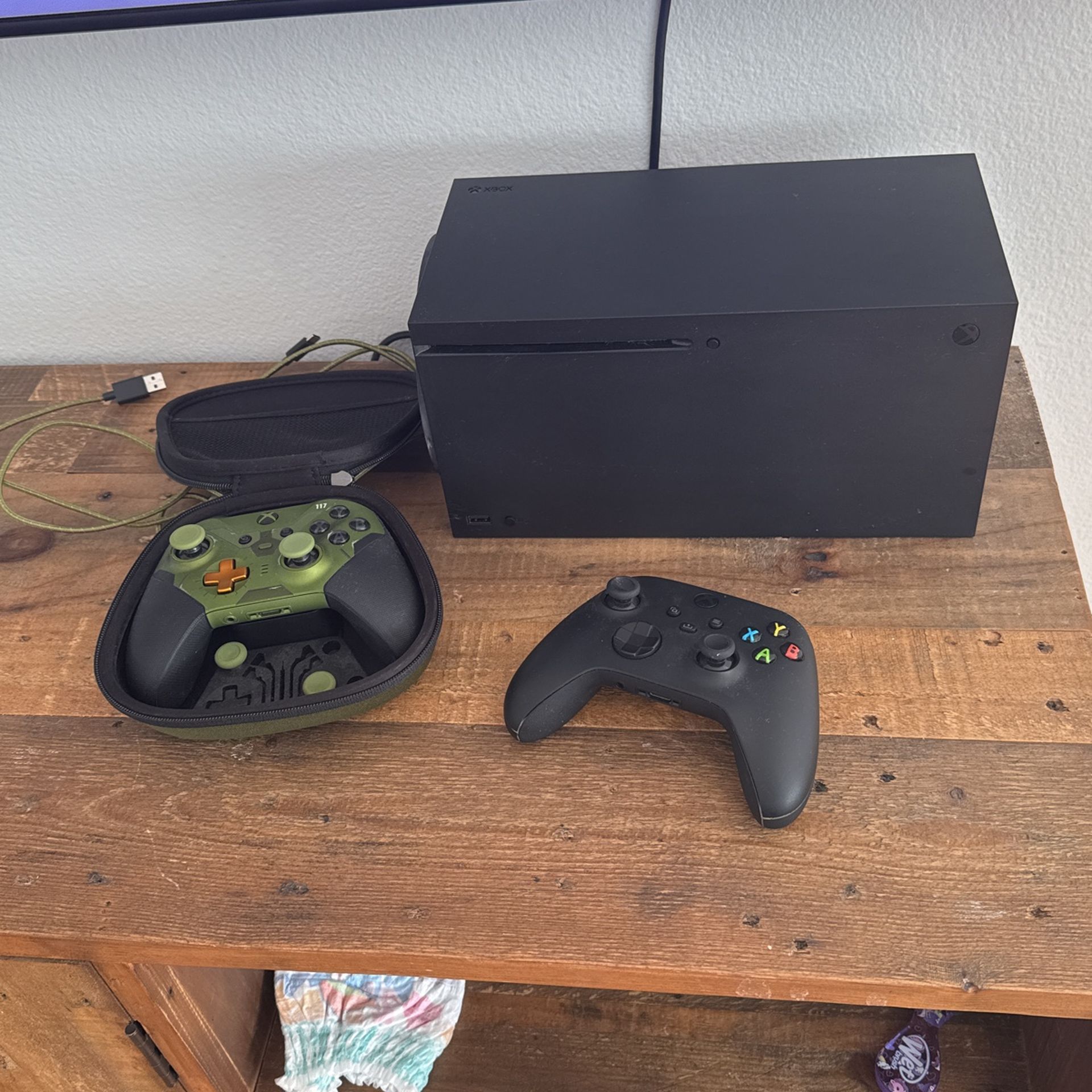 Xbox Series X Halo Controller