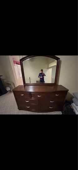 Free Dresser