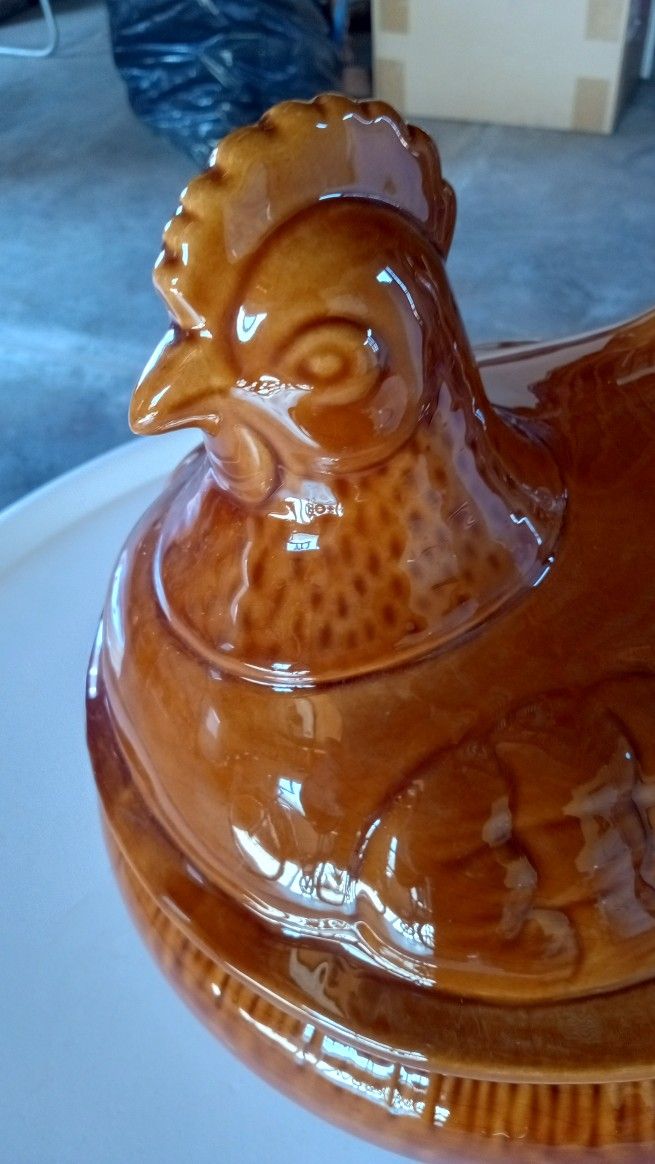 Vintage 1950's Hen On Nest Covered Bowl