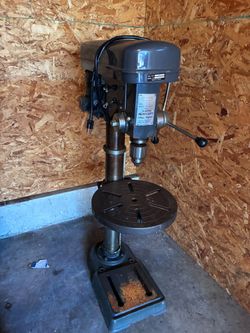 Bench top Central Machinery 5-speed heavy duty drill press