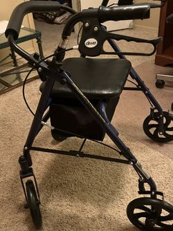 Drive Medical Rollator Rolling Walker