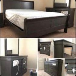 Queen Bedroom Set $900 FREE DELIVERY 