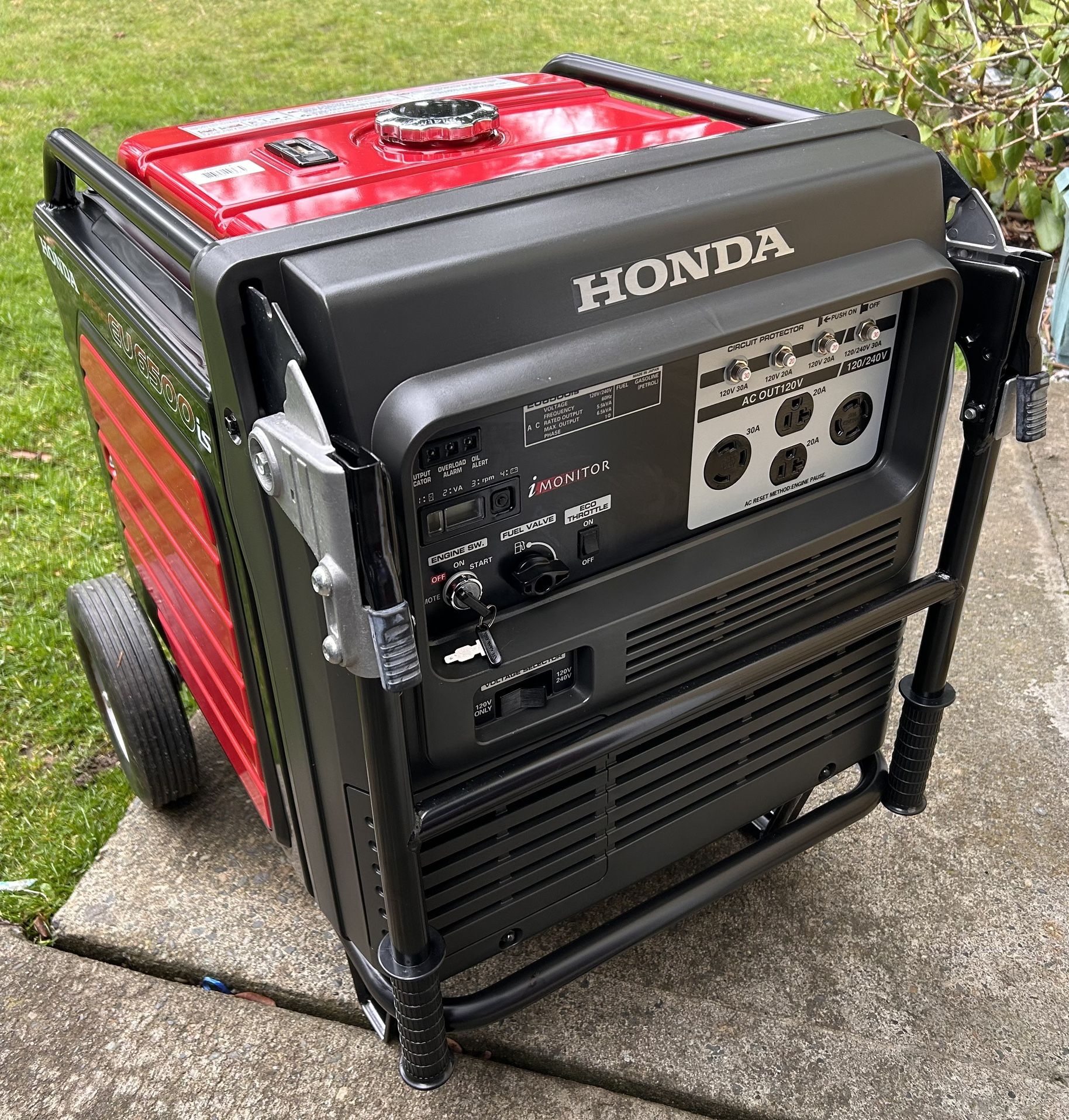 Honda EU6500is Generator Super Quiet Model Only 9 Hours Free Delivery