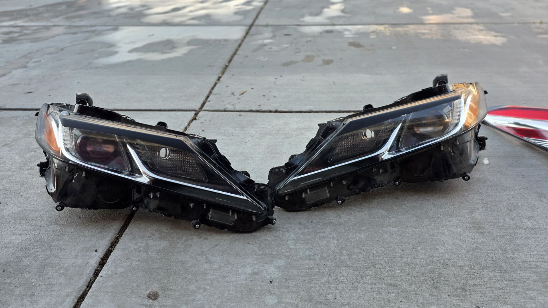 Toyota Camry Headlights & Taillights