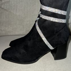 Black Rhinestone Boots Women’s 7.5 EU 38
