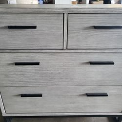 Grey Dresser Drawers 