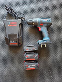 Bosch Drill 18v with 3 batteries and charger
