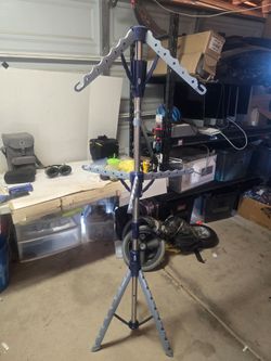Clothes hanger