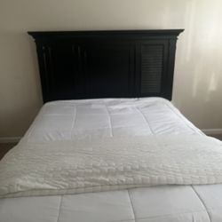 Queen Bed And Dresser