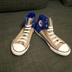 Converse High Top Shoes size 5 New