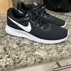 Women’s Nike Shoes