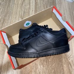 Nike Dunk Triple Black 