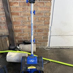 Pala Eléctrica De Batería Para Quitar Nieve