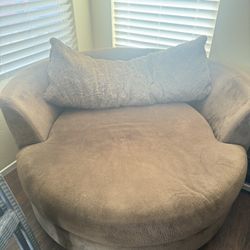 Round Couch