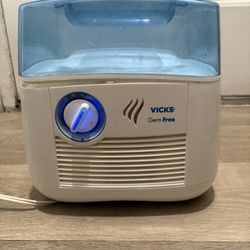 Vicks Germ Free Air Purifier 