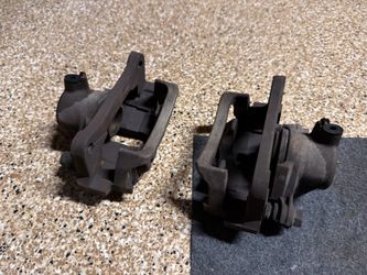 Used Toyota 5th Gen 4Runner Genuine OEM rear brake calipers (driver + passenger side)