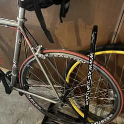 Mongoose Pro Easton Road Bike 