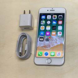iphone 7 32GB UNLOCKED