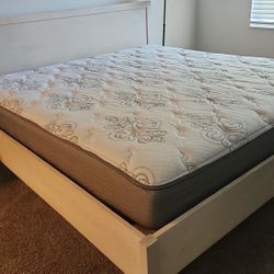 Light Oak King Bed Frame & Mattress - Excellent Condition- ONLY: $45