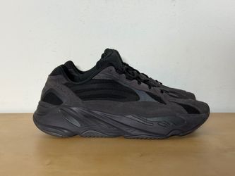 adidas Yeezy Boost 700 V2 Vanta Sneakers FU6684 Men’s Size 11 Shoes