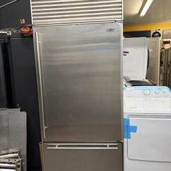 Stainless Steel Built In 36” Sub Zero Bottom Freezer Refrigerator 
