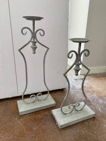 [BRAND NEW] Decorative Candle Stick Holders (2)