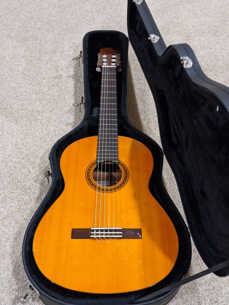 Yamaha CG-101 Guitar