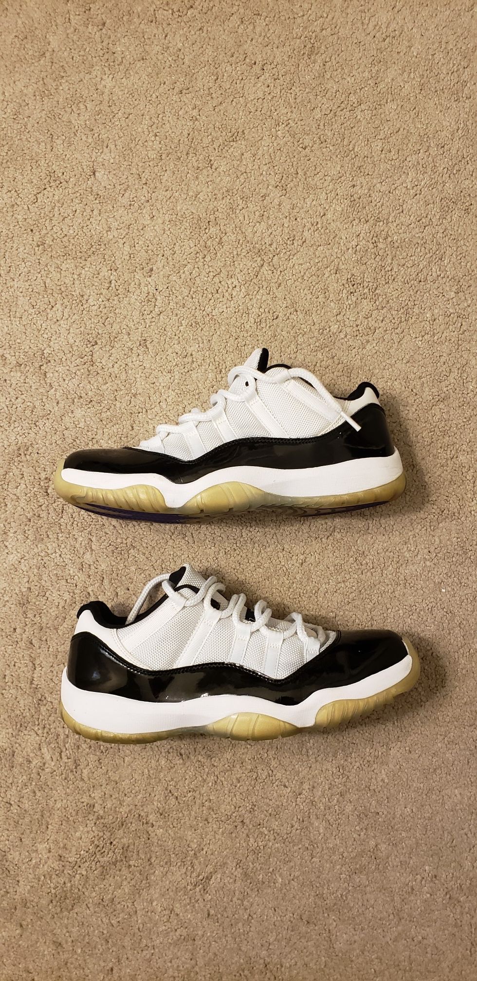 Nike Air jordan 11 Low Concord Size 8