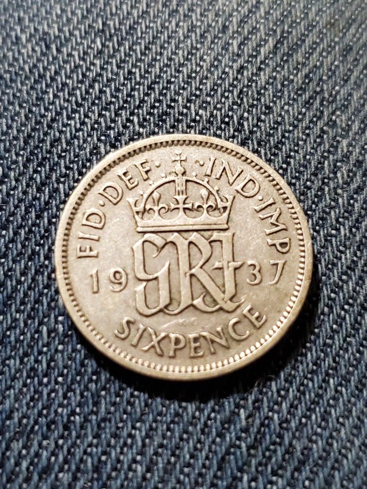 1937 Great Britian Six Pence Silver Coin!