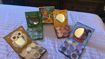 Ultramo Wizard-Themed Eyeshadow Palette Set