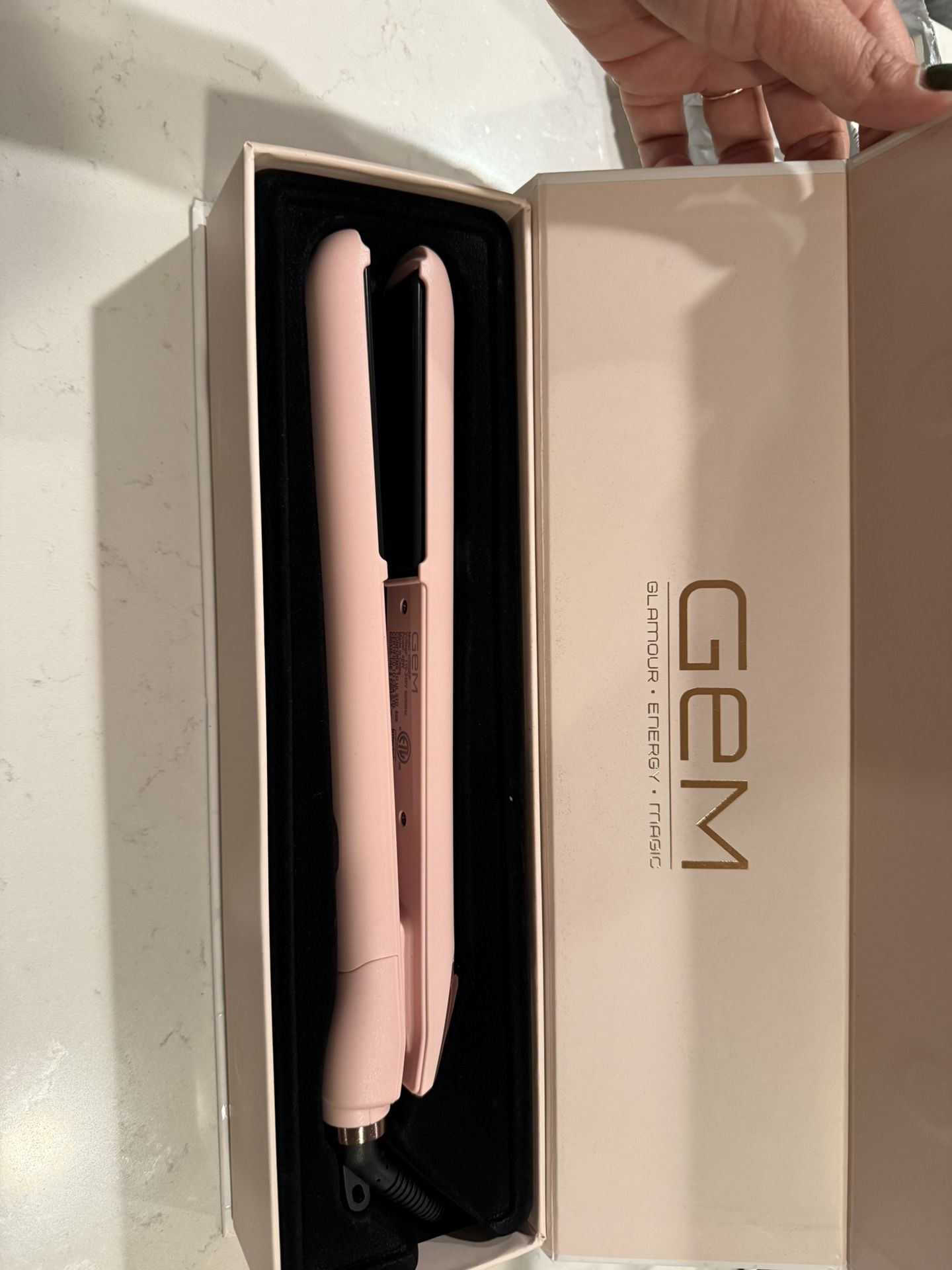 gem hair straightener