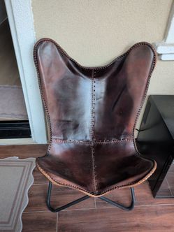 Leather cowboy chair