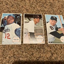 3 Oversized 1964 Topps Giants Baseball Cards With 2 Time Batting Champion Tommy Davis, Etc