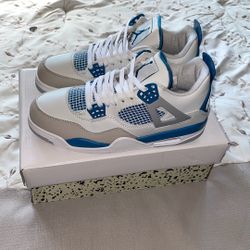 Jordan 4 Military Blue 9.5 
