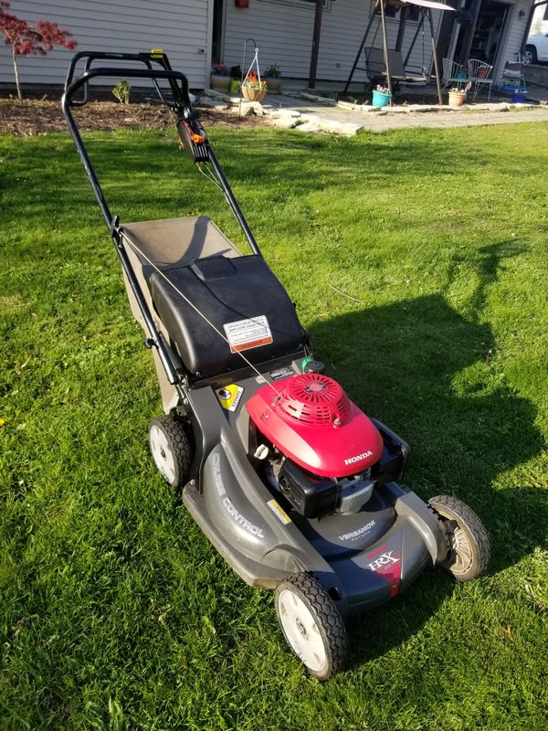 Honda HRX217 Lawnmower for Sale in Wheaton, IL OfferUp