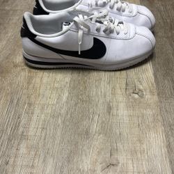 Nike Cortez Basic Leather