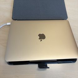 MacBook