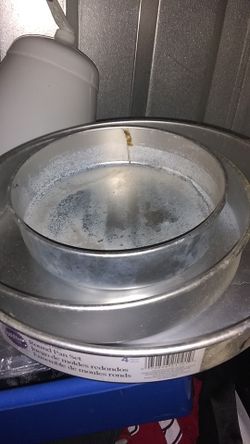 Cake pans