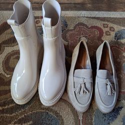 2 pairs of Women's Size 6 Shoes