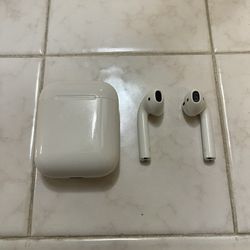 1st Gen AirPods (Not Chinese Replicas)